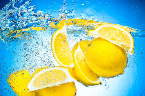 Вода з лимоном та її корисні властивості