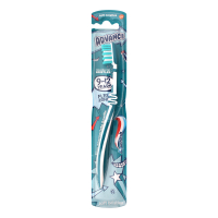 Зубна щітка Aquafresh Advance м`яка x12